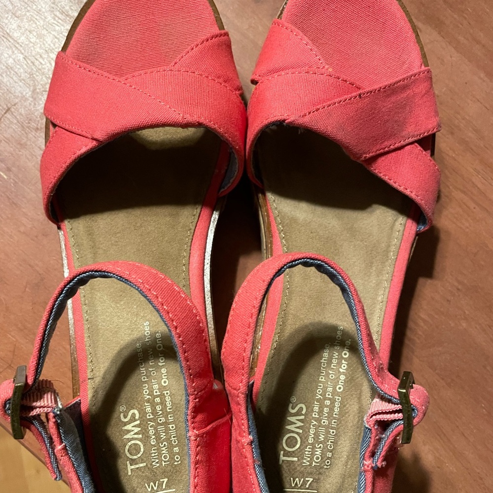 Toms Willow platform sandals